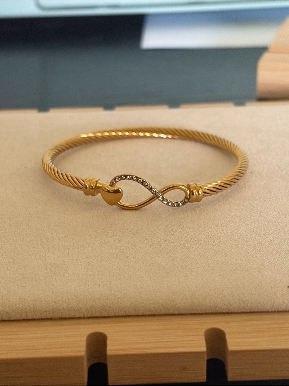 18k Gold Plated Infinity Cable Bracelet with Crystal Accents